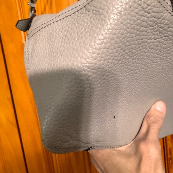 Micheal Kors Fulton Shoulder Tote in pearl Grey - Picture 3 of 7